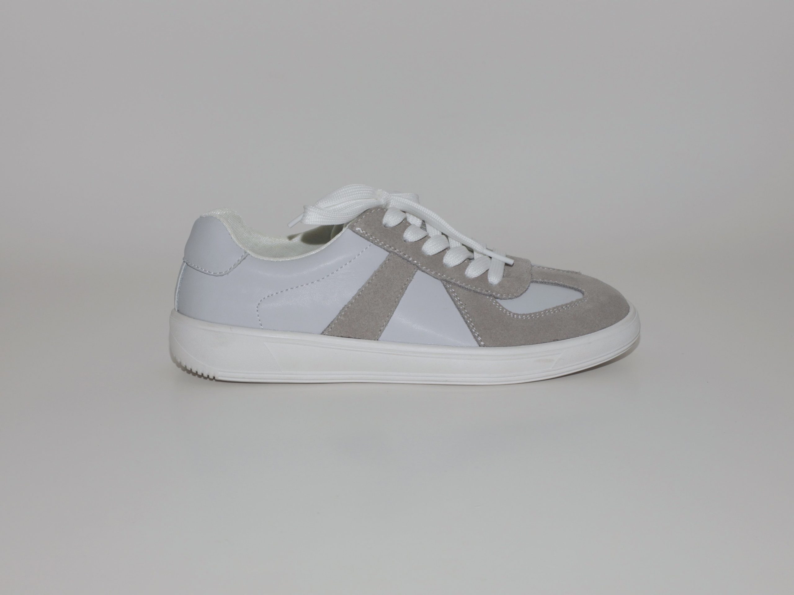 EA250510-01 - Image 4