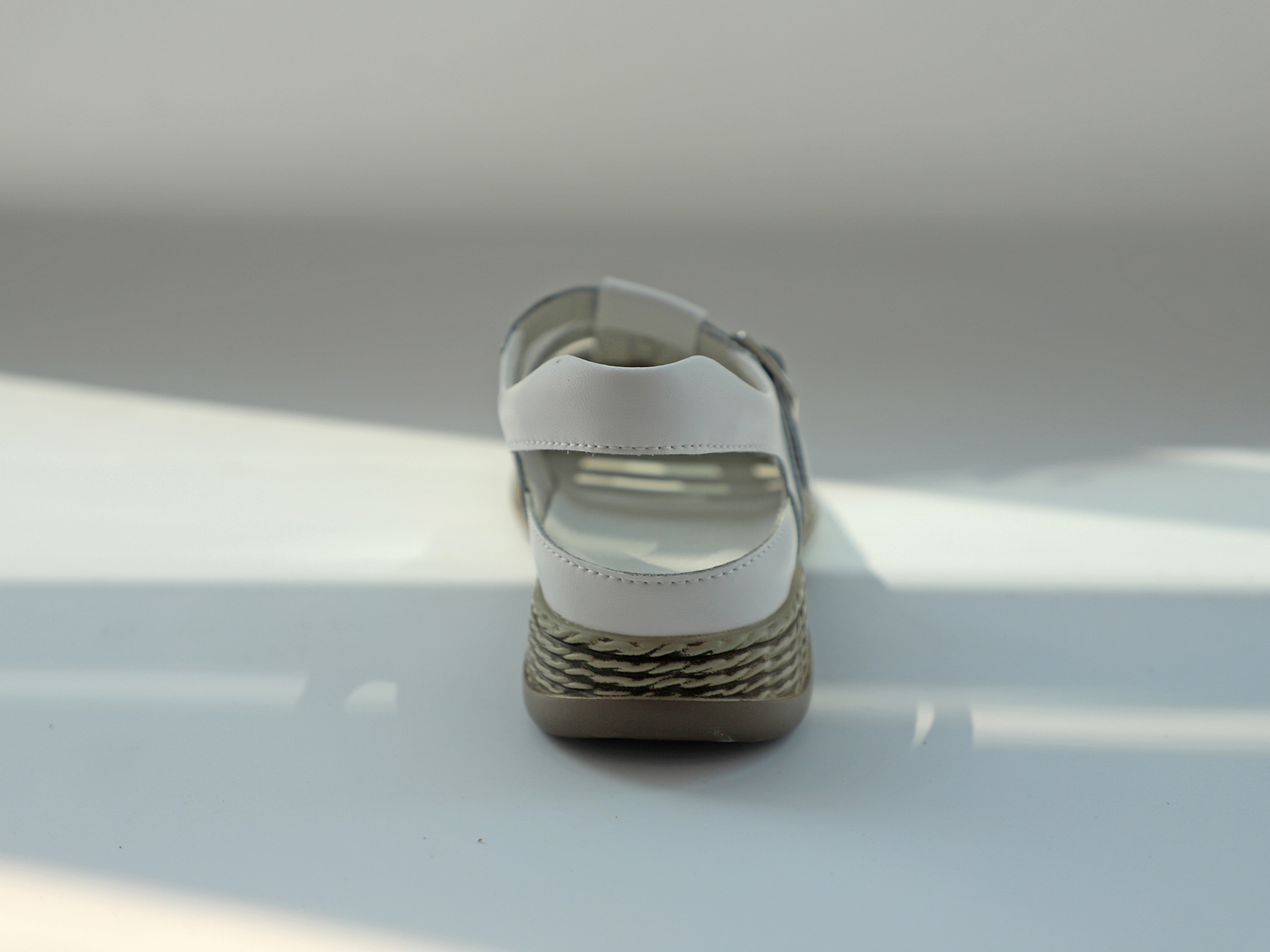 EA0919 - Image 4